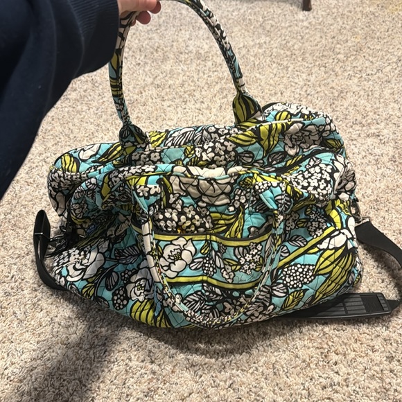 Vera Bradley duffle bag - Picture 2 of 3